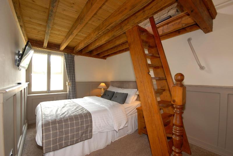 The Fleece Inn image