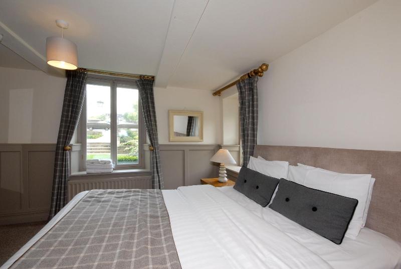 The Fleece Inn image