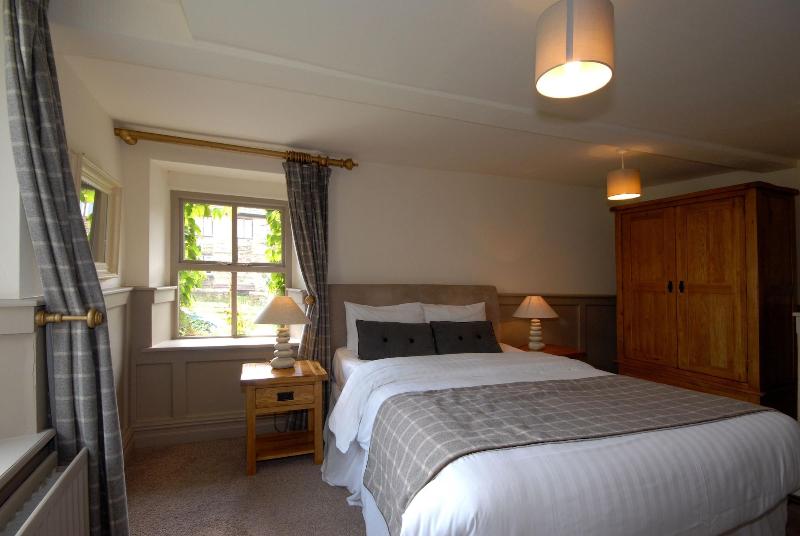 The Fleece Inn image