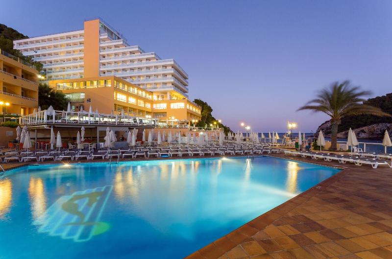 Playa Dorada At Cala Llonga Resort