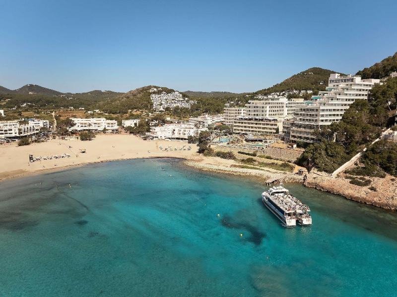 Playa Dorada At Cala Llonga Resort image