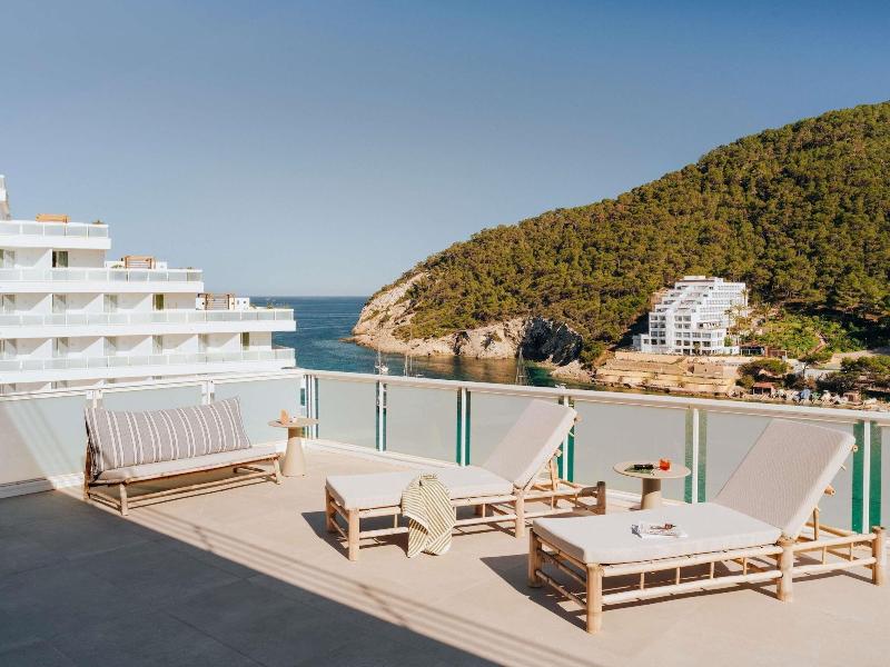 Playa Dorada At Cala Llonga Resort image