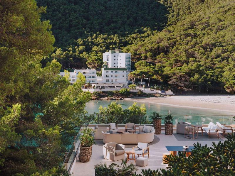 Playa Dorada At Cala Llonga Resort image