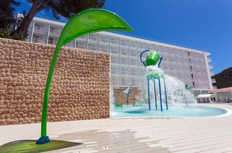 Playa Dorada At Cala Llonga Resort image