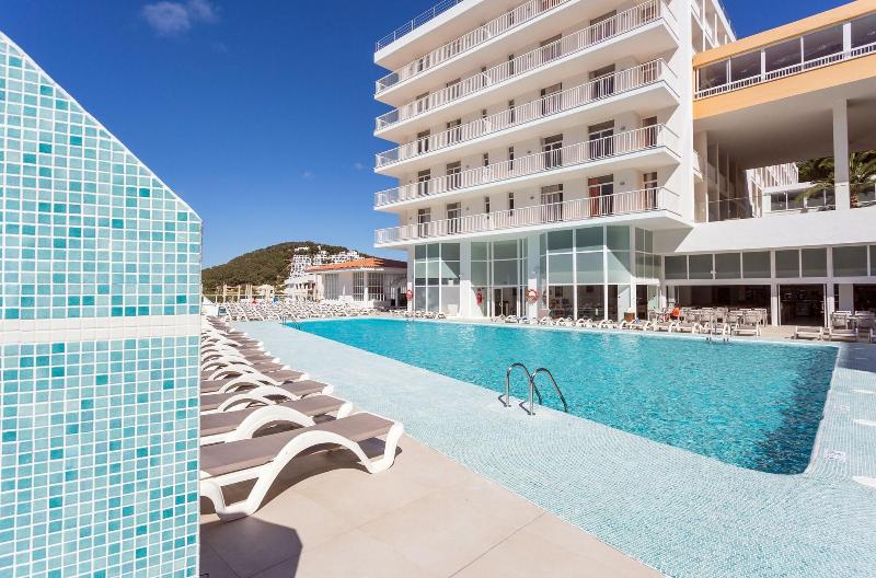 Playa Dorada At Cala Llonga Resort image