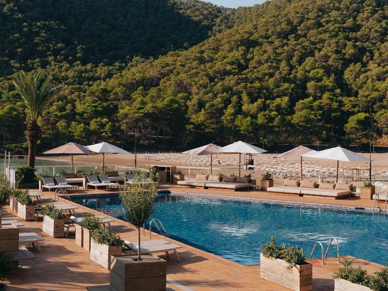 Playa Dorada At Cala Llonga Resort image