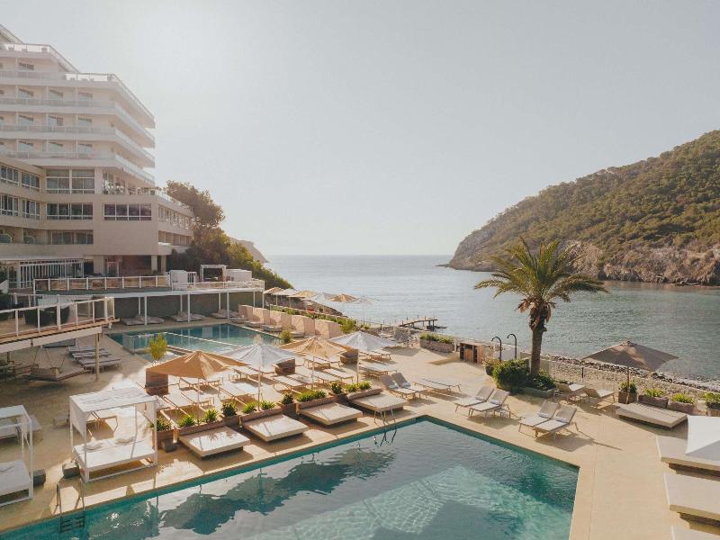 Playa Dorada At Cala Llonga Resort image