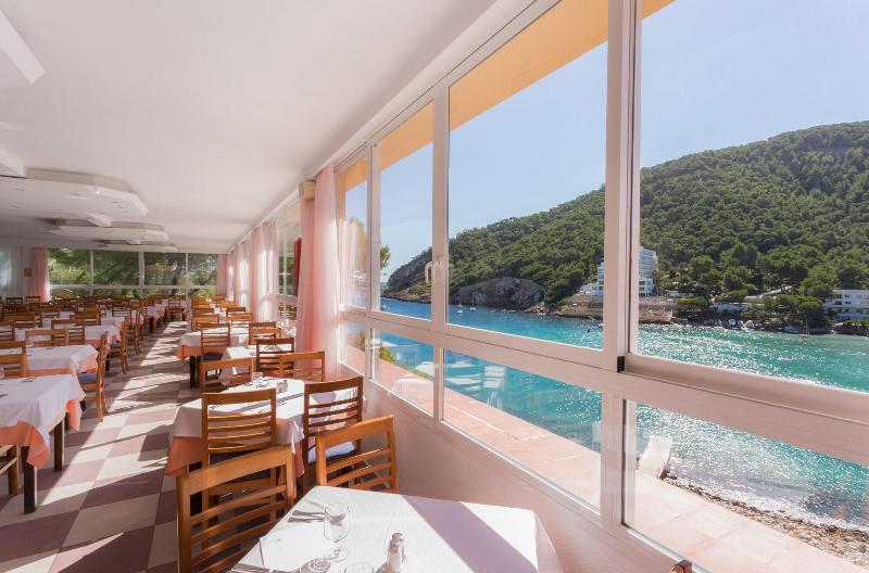 Playa Dorada At Cala Llonga Resort image