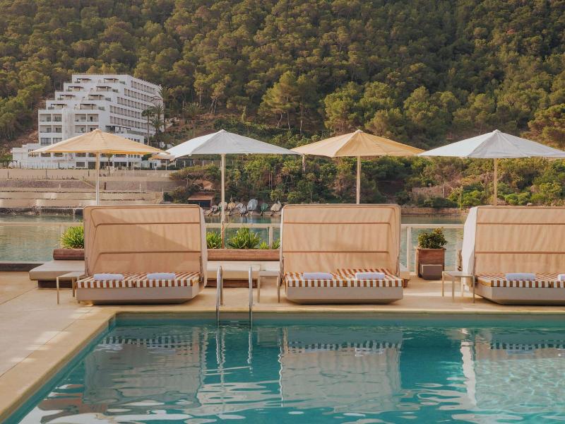 Playa Dorada At Cala Llonga Resort image