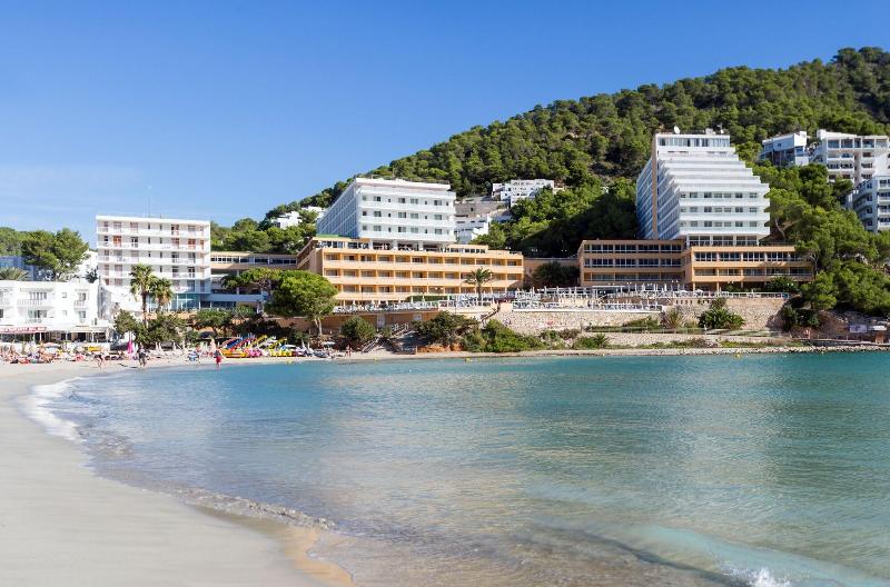 Playa Dorada At Cala Llonga Resort image