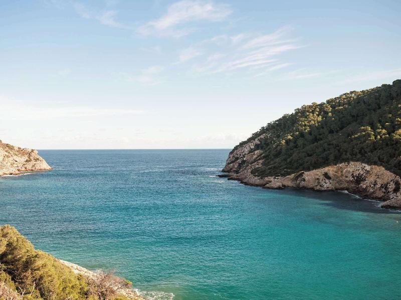 Playa Dorada At Cala Llonga Resort image