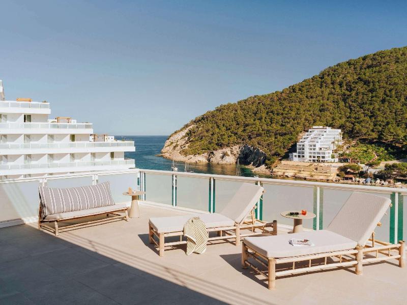 Playa Dorada At Cala Llonga Resort image
