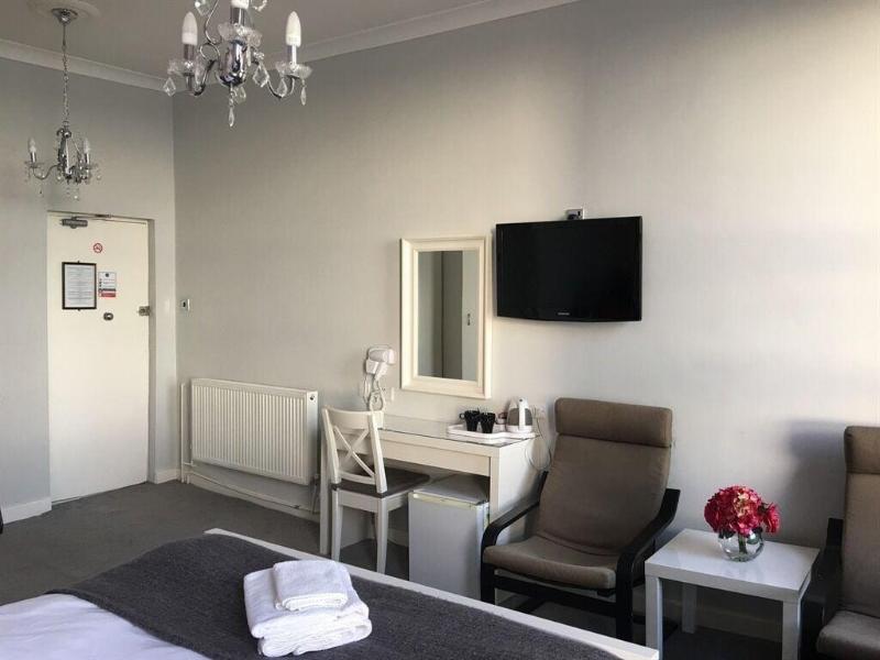 Lansdowne Hotel Ltd