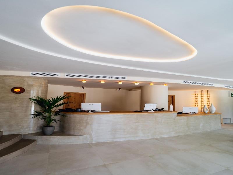 El Hotel Pacha – Includes entrance to Pacha Club image