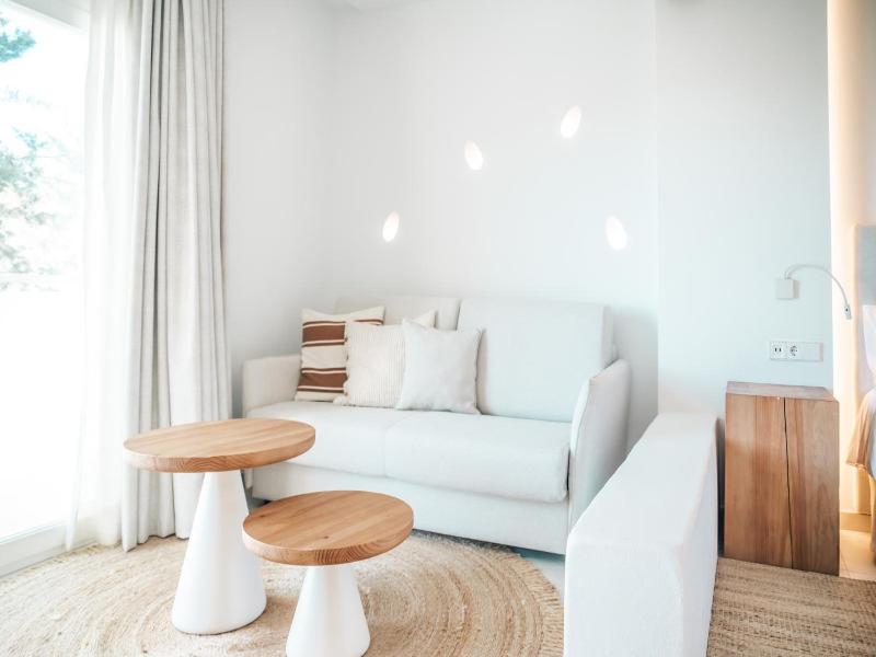 Hotel Boutique & Spa Las Mimosas Ibiza image