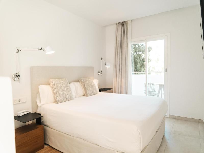 Hotel Boutique & Spa Las Mimosas Ibiza image