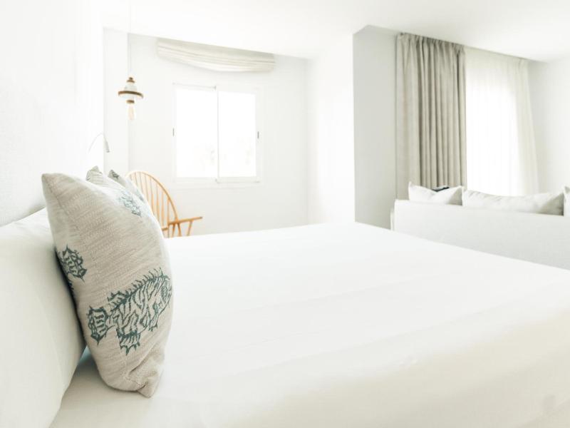 Hotel Boutique & Spa Las Mimosas Ibiza image