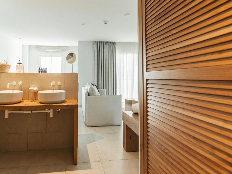 Hotel Boutique & Spa Las Mimosas Ibiza image