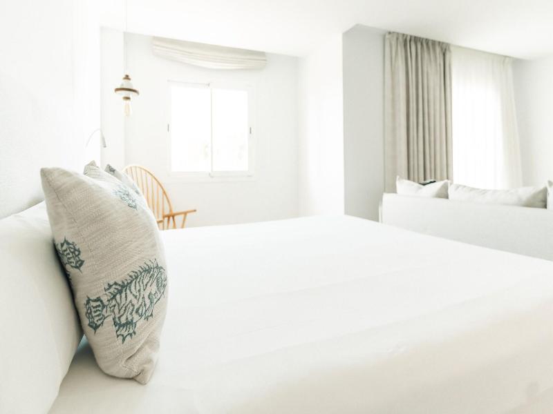 Hotel Boutique & Spa Las Mimosas Ibiza image