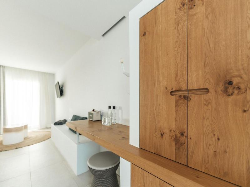 Hotel Boutique & Spa Las Mimosas Ibiza image