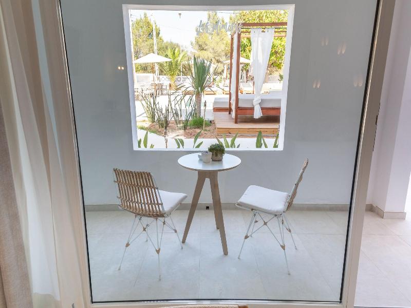 Hotel Boutique & Spa Las Mimosas Ibiza image