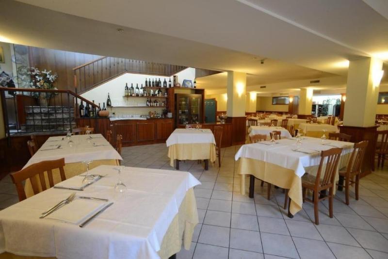 Hotel Ristorante Da Roverino image