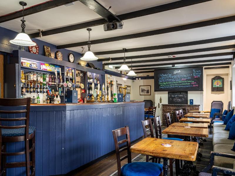 Rose And Crown image