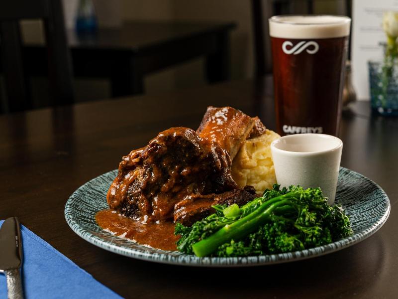 Rose And Crown image