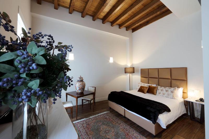 Residenza Palazzo Fortuna image