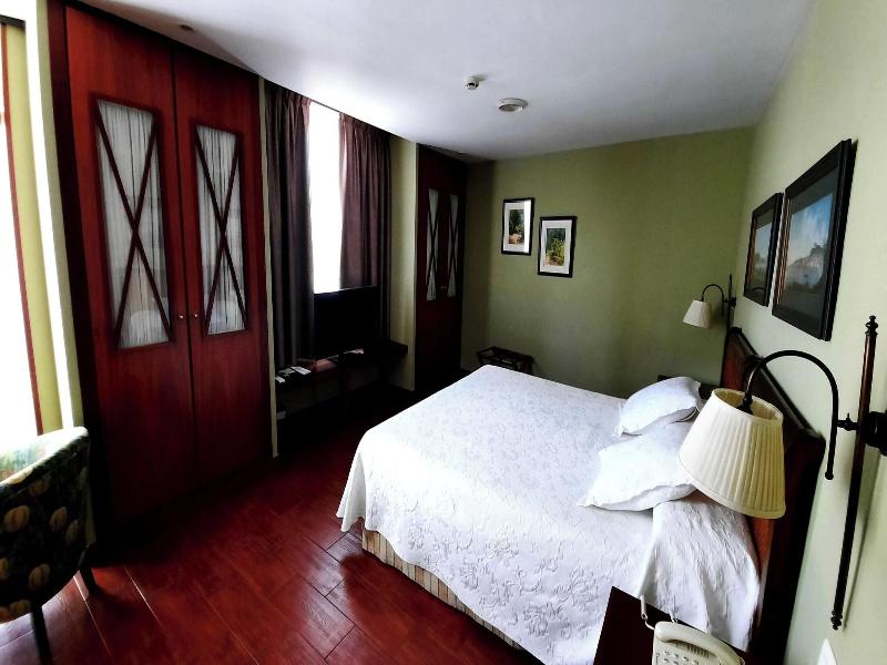 Hotel Sant Jordi image