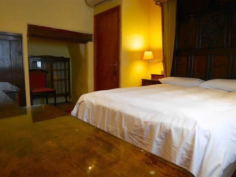 Villare Hitchin Town Centre hotel image