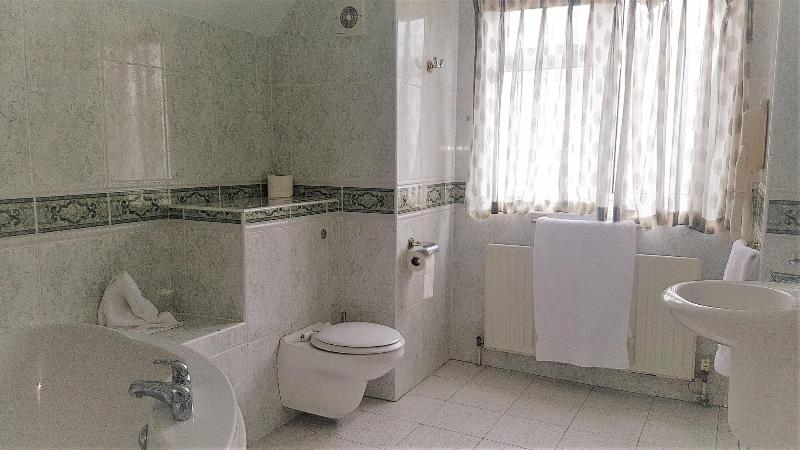 Villare Hitchin Town Centre hotel image
