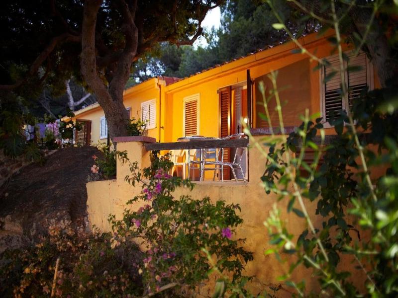 Hotel Paola image