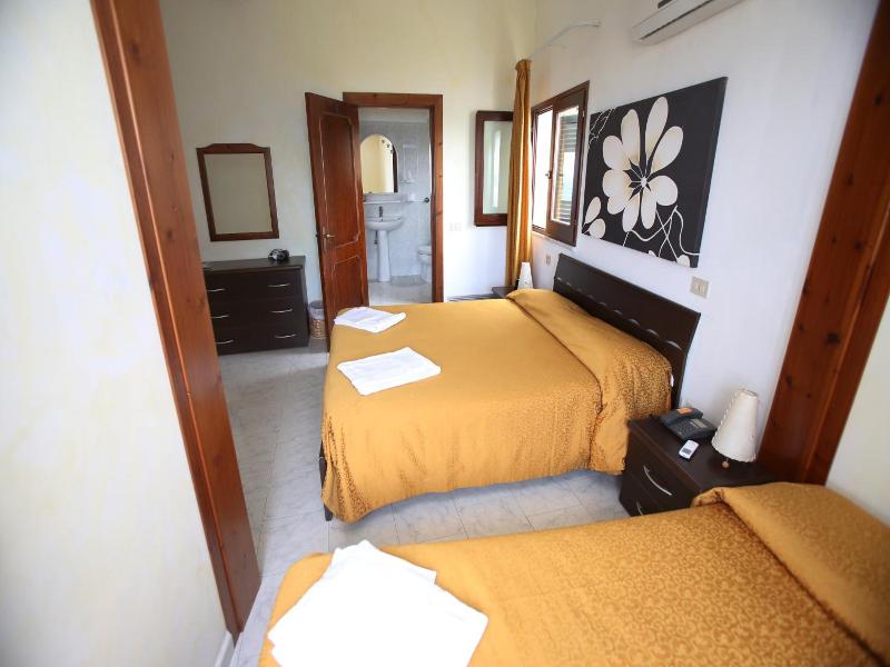 Hotel Paola image