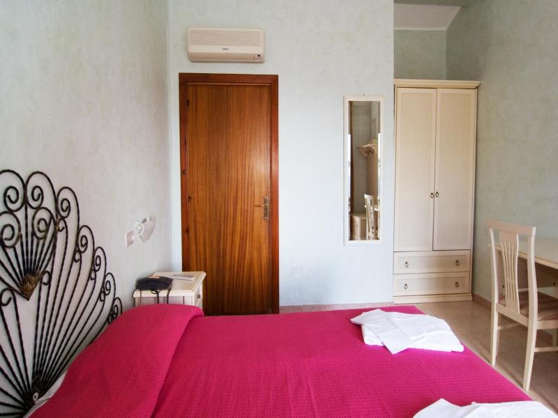 Hotel Paola image