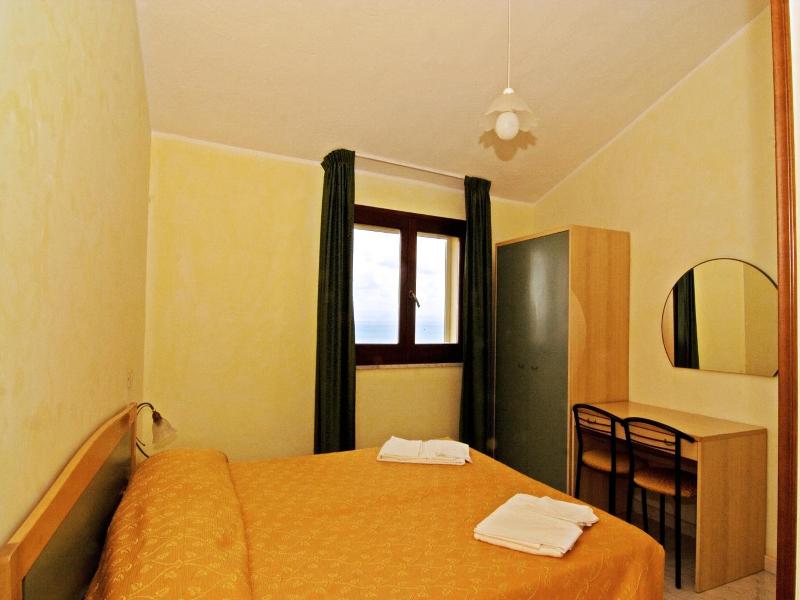 Hotel Paola image