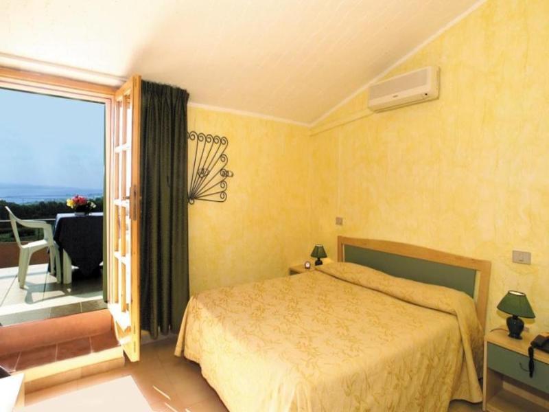 Hotel Paola image
