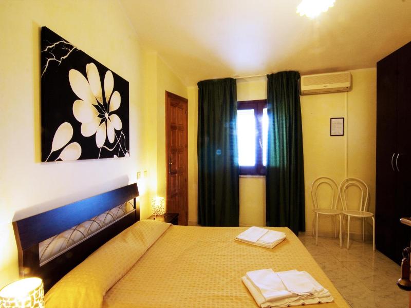 Hotel Paola image