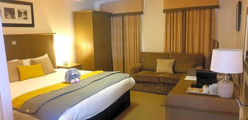 The Garth Hotel image