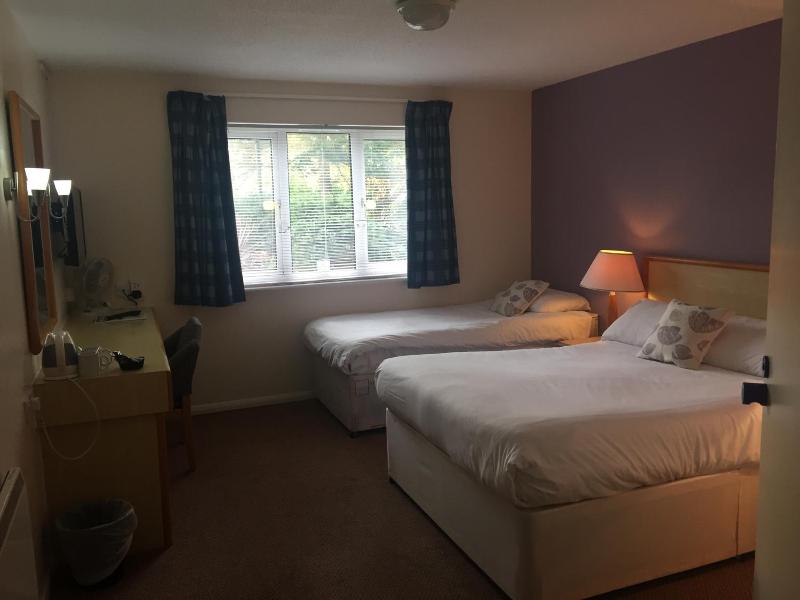 Redwings Lodge Uppingham image