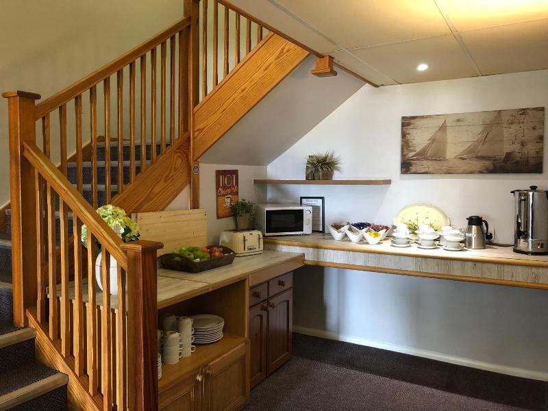Redwings Lodge Uppingham image
