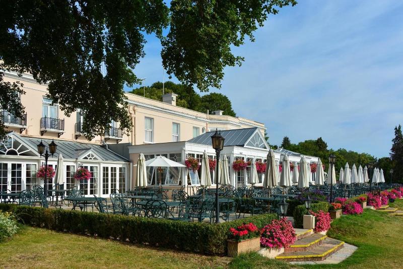 Phyllis Court Club image