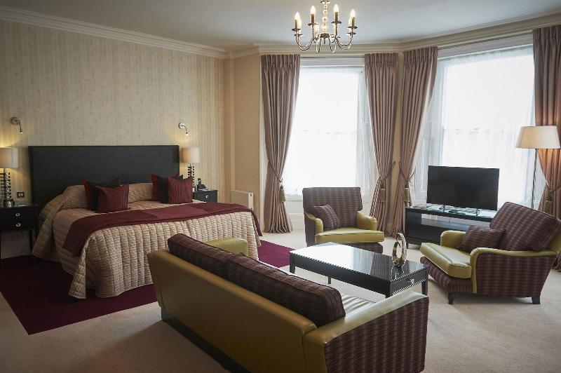 Phyllis Court Club image