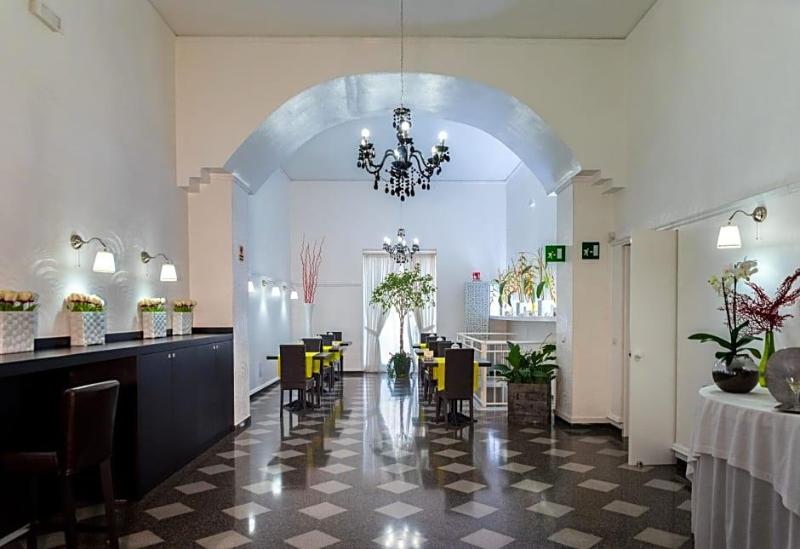 Hotel Santa Chiara image