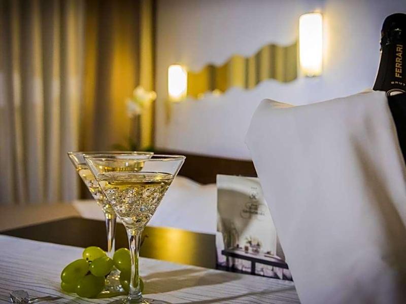 Hotel Santa Chiara image