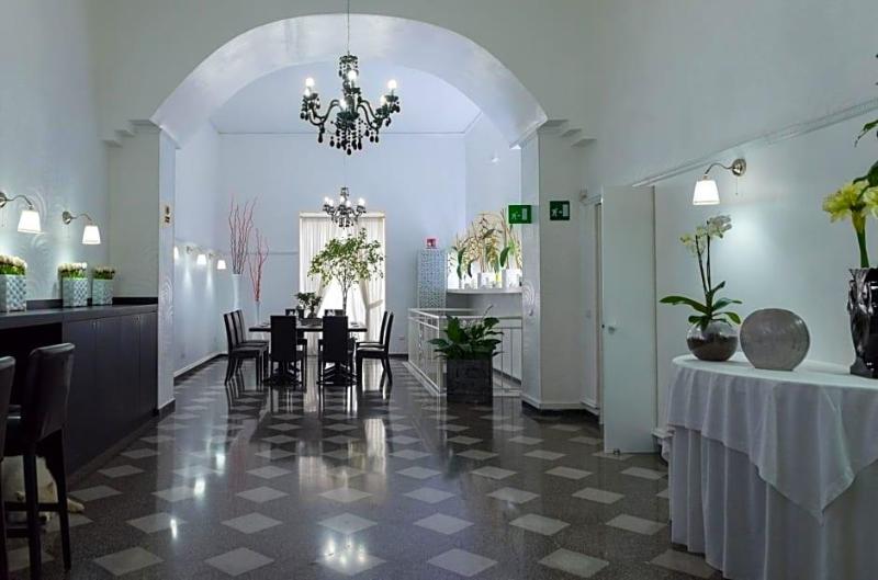 Hotel Santa Chiara image