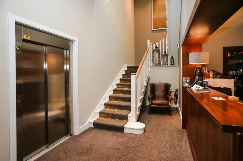 Gleesons Townhouse image