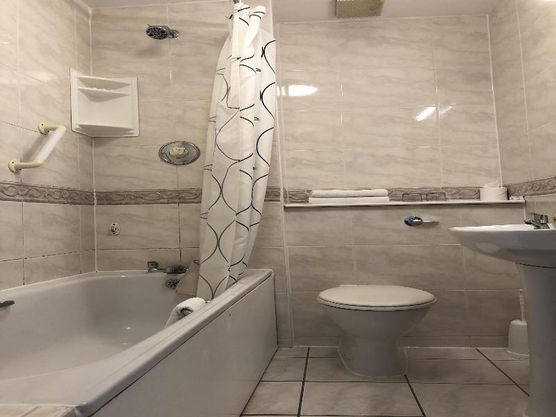 Harvey's Guesthouse image