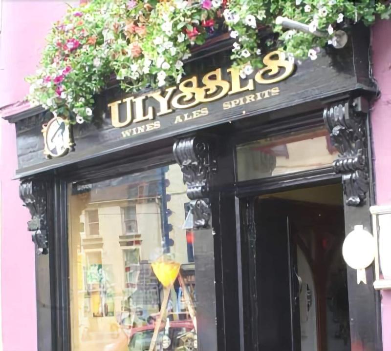 Greville Arms Hotel image