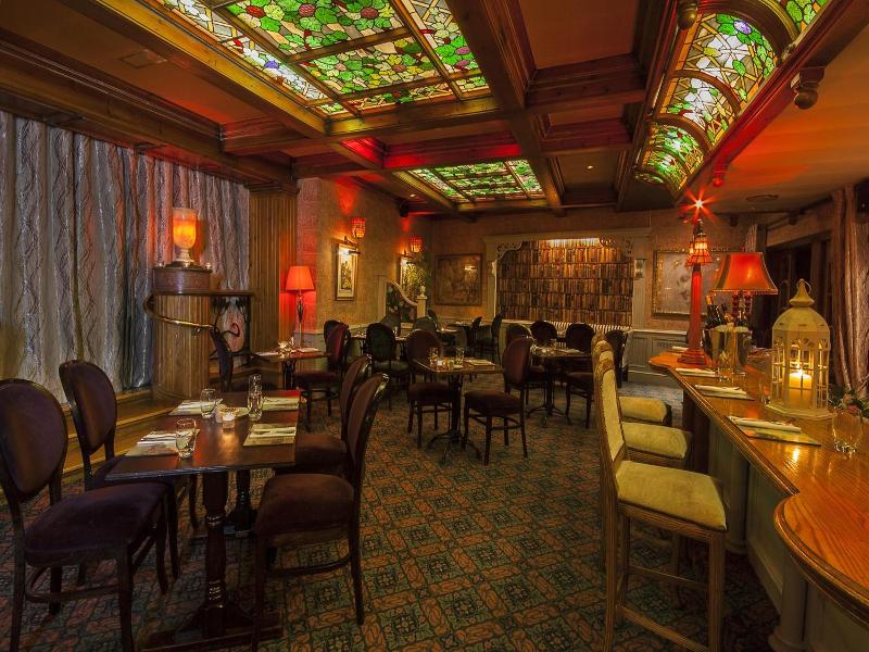 Greville Arms Hotel image